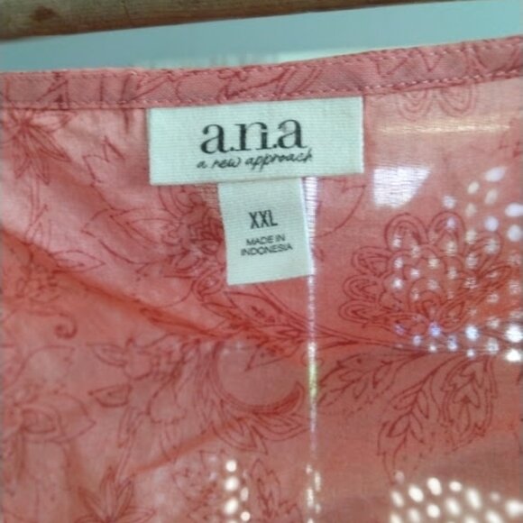 A.N.A- A New Approach Blouse - Picture 3 of 3